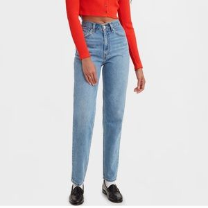 LEVIS 80’s Mom Jean